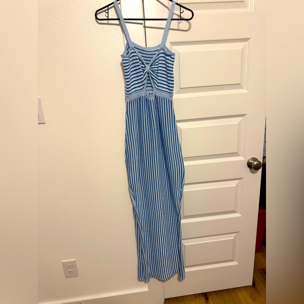 Sweater dress cut out front super cute size small